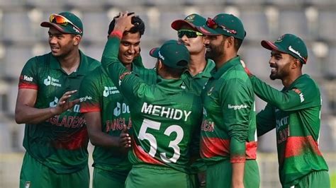 Velki Live Cricket in Bangladesh .